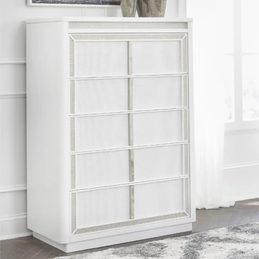 Chalanna Contemporary Chest of Drawers with Felt-Lined Top view 2