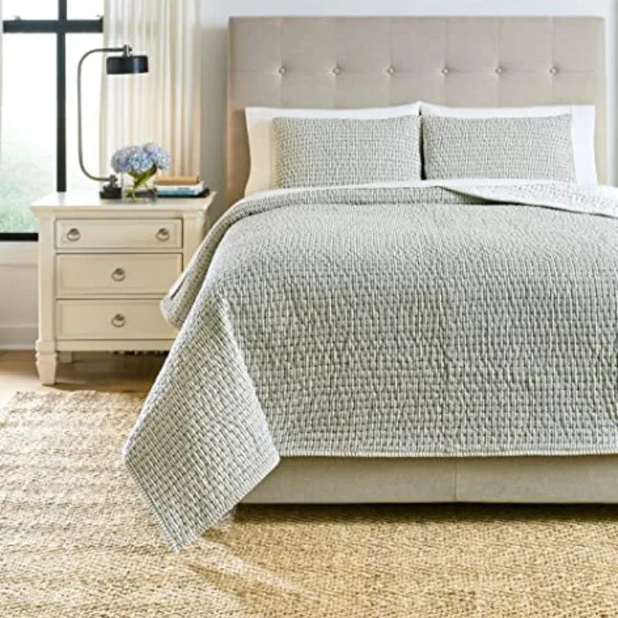Doralia Modern Striped 3 Piece Coverlet Set with Shams view 3