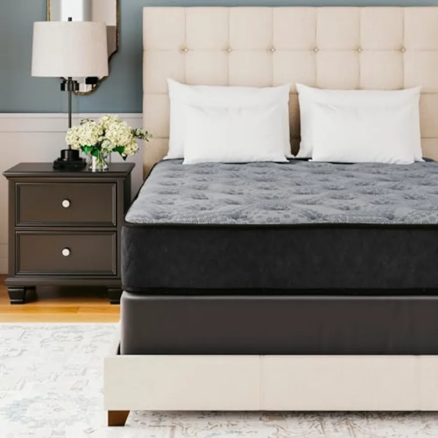Queen Size Comfort Plus Hybrid Mattress with Memory and Quilt