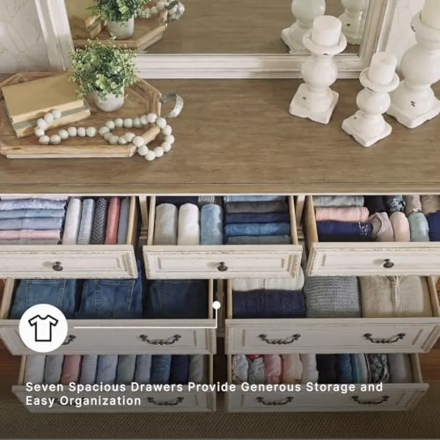 Realyn 7 Drawer Dresser and Mirror view 4