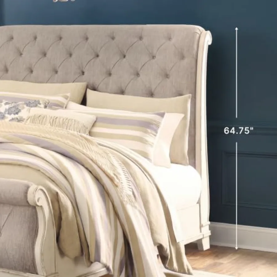 Realyn Upholstered King Sleigh Bed view 3