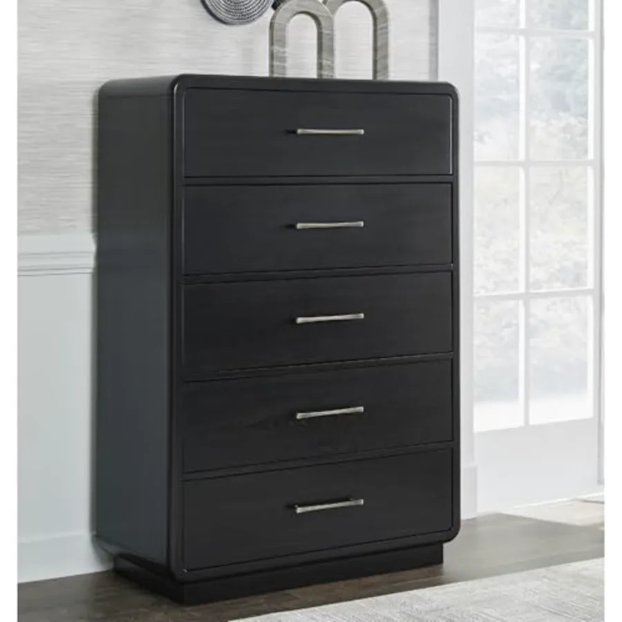 Rowanbeck Chest of Drawers view 2