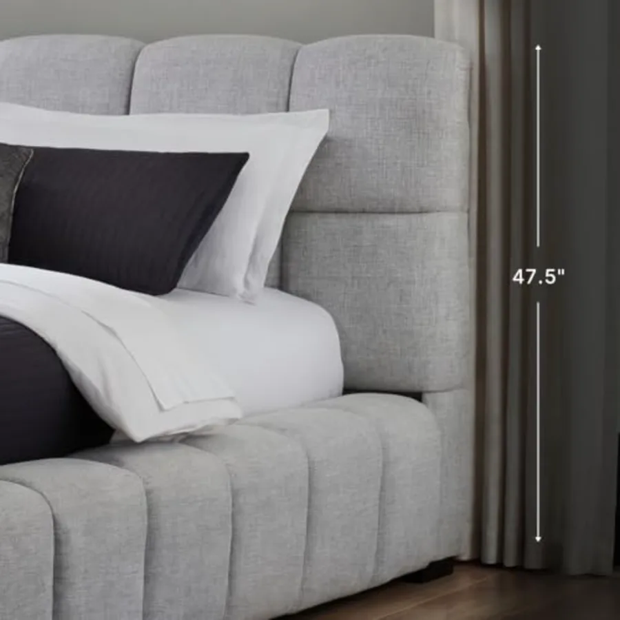 Wisperport Queen Upholstered Bed view 3
